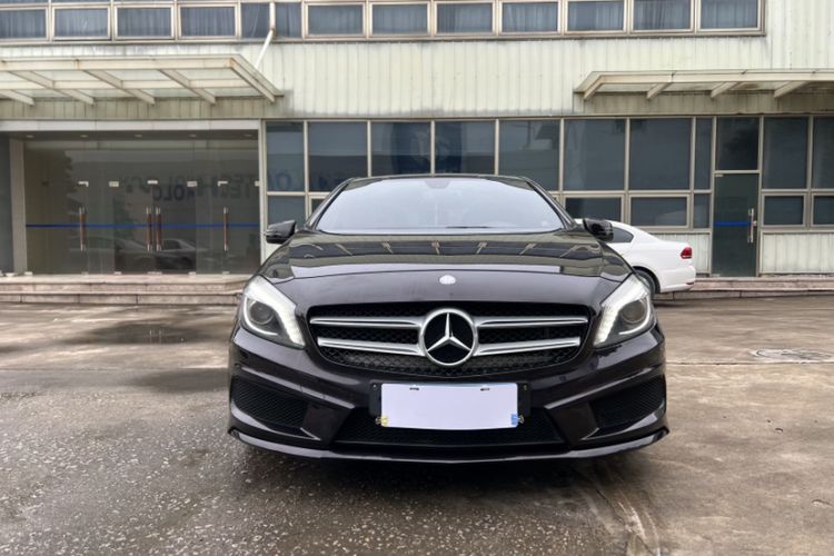 Used Mercedes-Benz A-Class 2015 A 200 Sport Edition Exterior 1