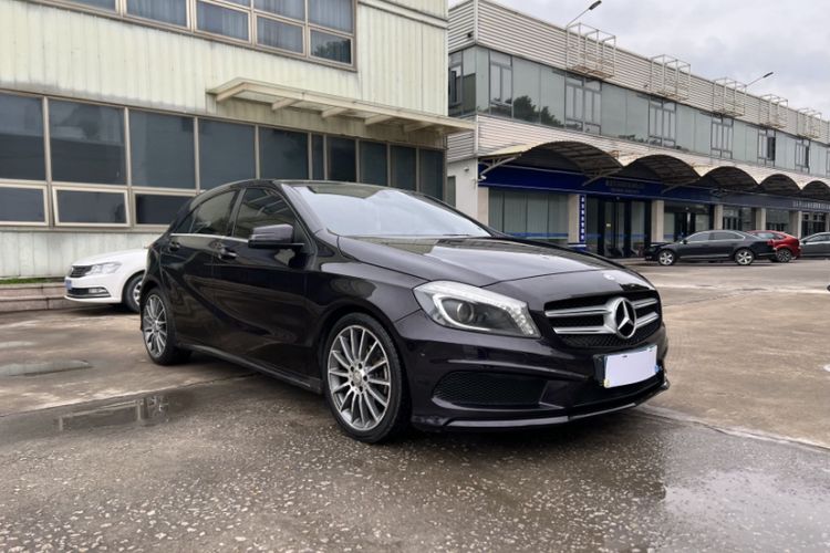 Used Mercedes-Benz A-Class 2015 A 200 Sport Edition Exterior 2