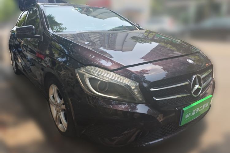 Used Mercedes-Benz A-Class 2015 A 180 Standard Model Front Right 45 Deg