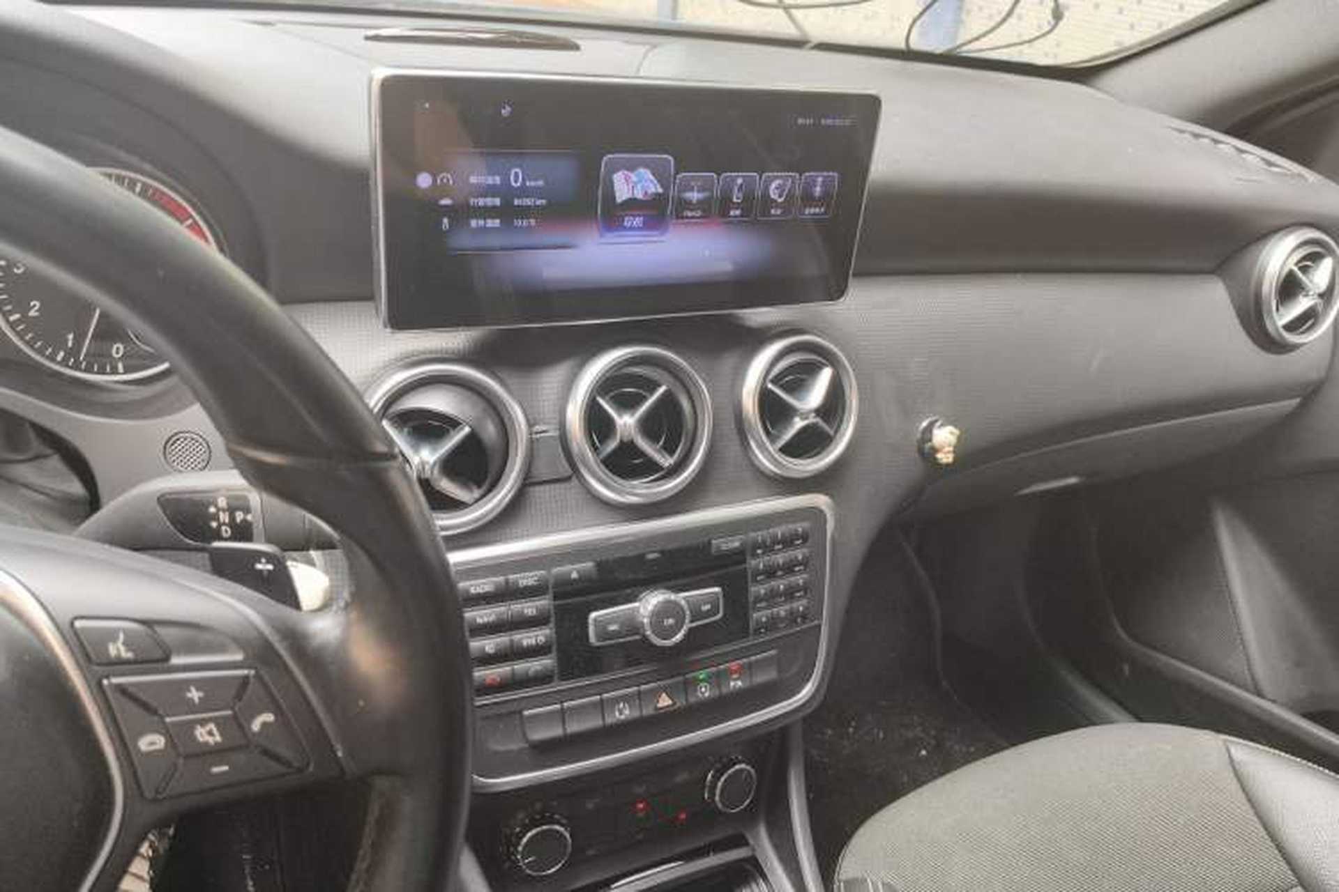 Used Mercedes-Benz A-Class 2015 A 180 Audio And AC Panel