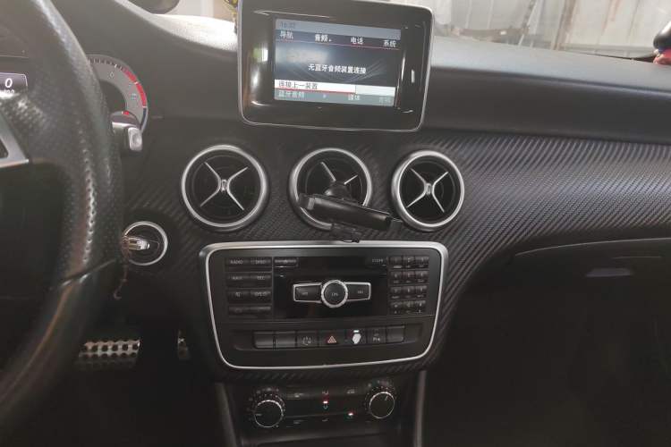 Used Mercedes-Benz A-Class 2015 A 200 Sport Edition Audio And AC Panel
