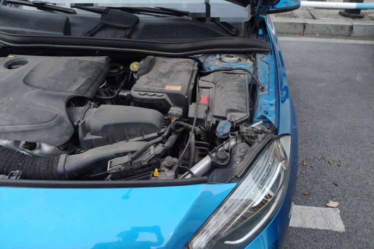 Used Mercedes-Benz A-Class 2015 A 200 Fashion Model Engine Bay Left
