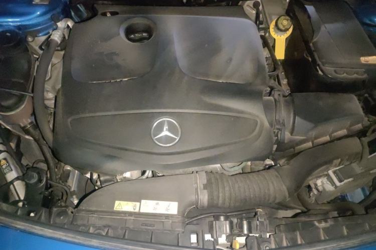 Used Mercedes-Benz A-Class 2015 A 200 Fashion Model Engine Bay
