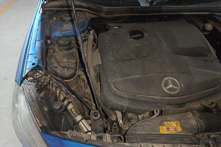 Used Mercedes-Benz A-Class 2015 A 180 Engine Bay Right