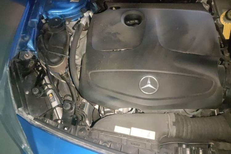 Used Mercedes-Benz A-Class 2015 A 200 Fashion Model Engine Bay Right