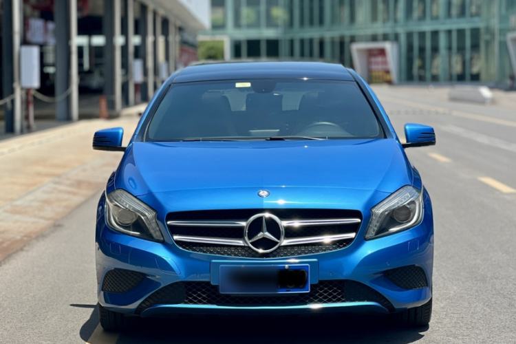 Used Mercedes-Benz A-Class 2015 A 200 Fashion Model Exterior 1