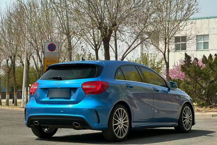 Used Mercedes-Benz A-Class 2015 A 200 Sport Edition Exterior 4