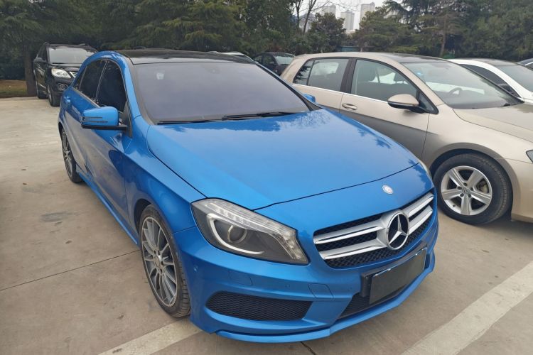 Used Mercedes-Benz A-Class 2015 A 200 Sport Edition Front Right 45 Deg