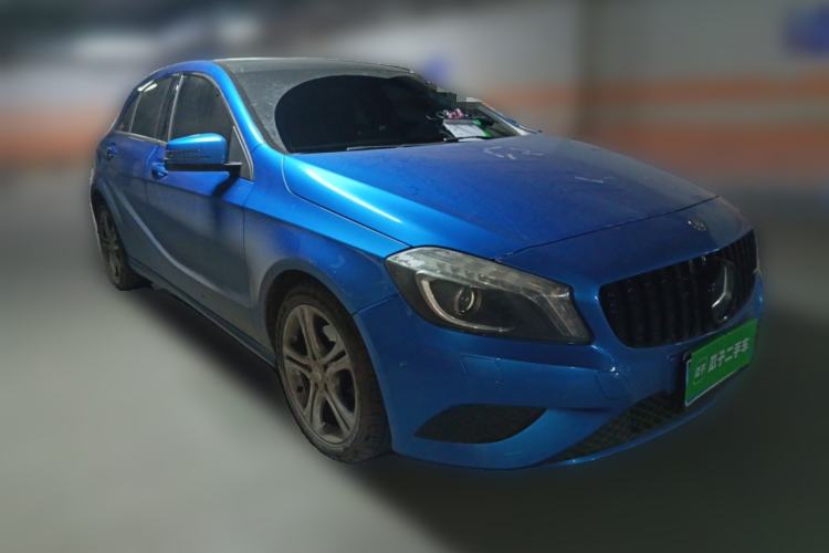 Used Mercedes-Benz A-Class 2015 A 180 Front Right 45 Deg