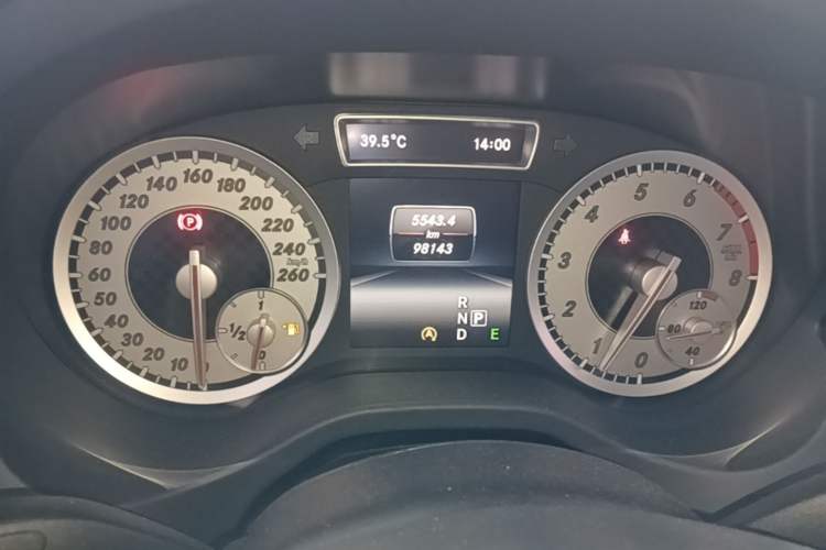 Used Mercedes-Benz A-Class 2015 A 200 Fashion Model Instrument Cluster