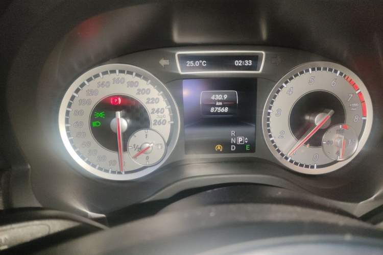 Used Mercedes-Benz A-Class 2015 A 200 Fashion Model Instrument Cluster