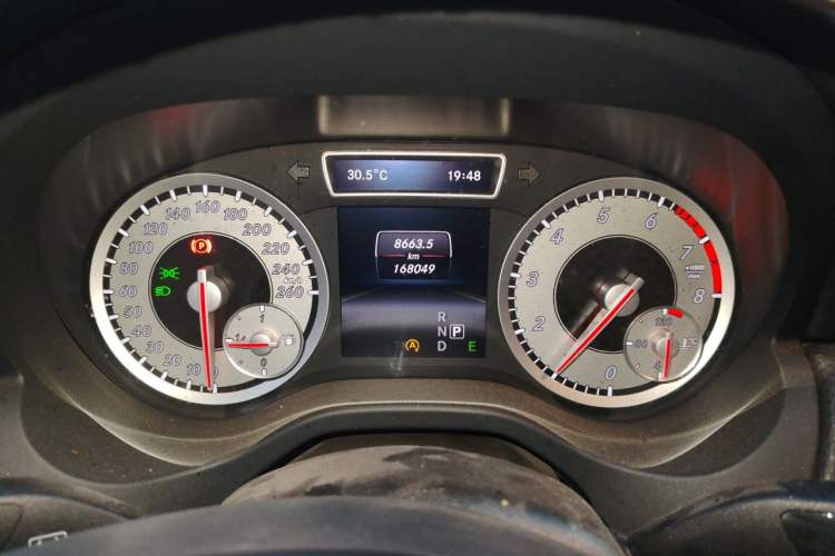 Used Mercedes-Benz A-Class 2015 A 200 Fashion Model Instrument Cluster