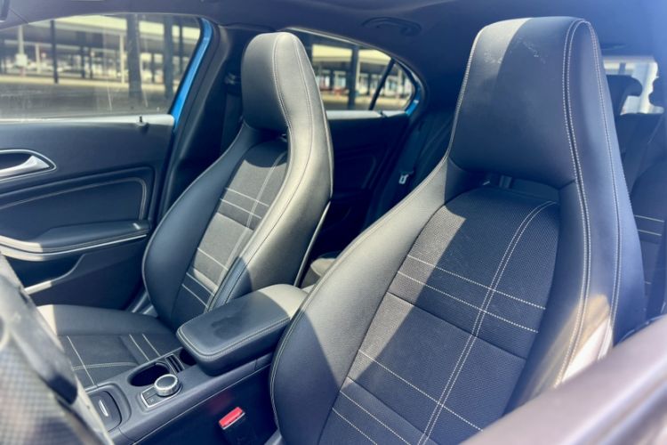 Used Mercedes-Benz A-Class 2015 A 200 Fashion Model Interior 10