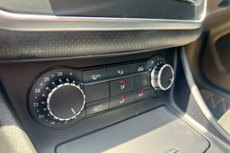 Used Mercedes-Benz A-Class 2015 A 200 Fashion Model Interior 11