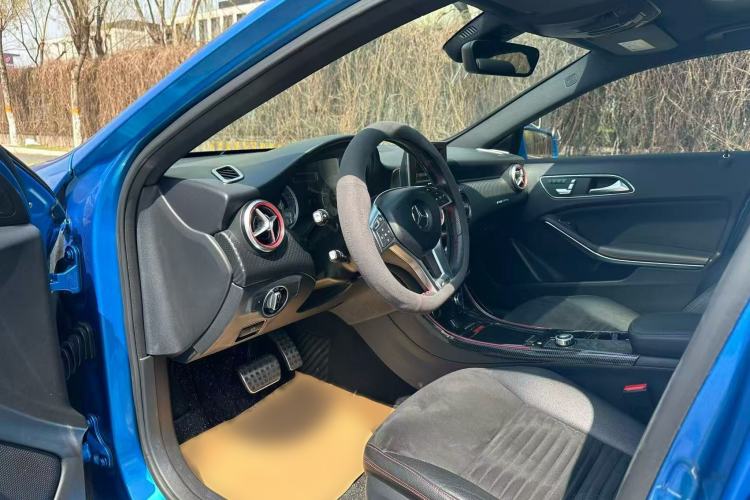 Used Mercedes-Benz A-Class 2015 A 200 Sport Edition Interior 2