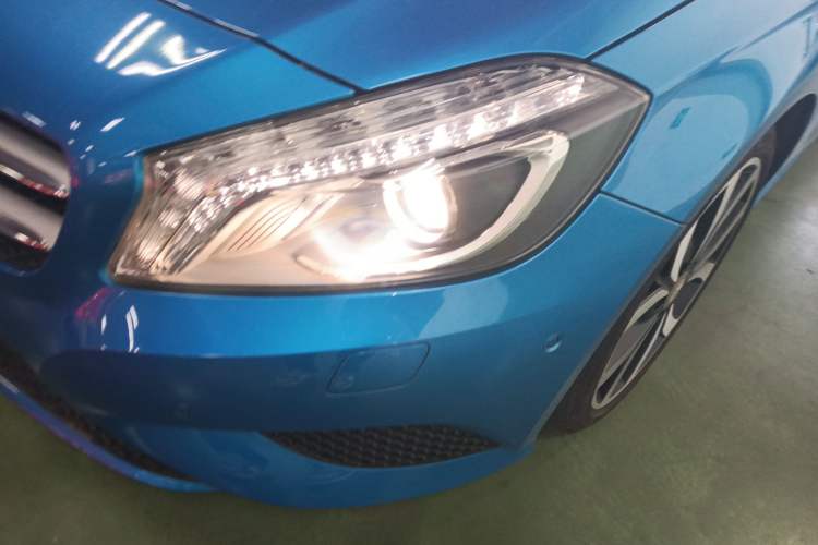 Used Mercedes-Benz A-Class 2015 A 200 Fashion Model Left Front Headlight