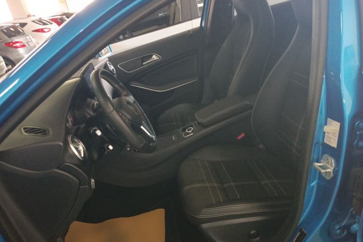 Used Mercedes-Benz A-Class 2015 A 200 Fashion Model Left Front Seat