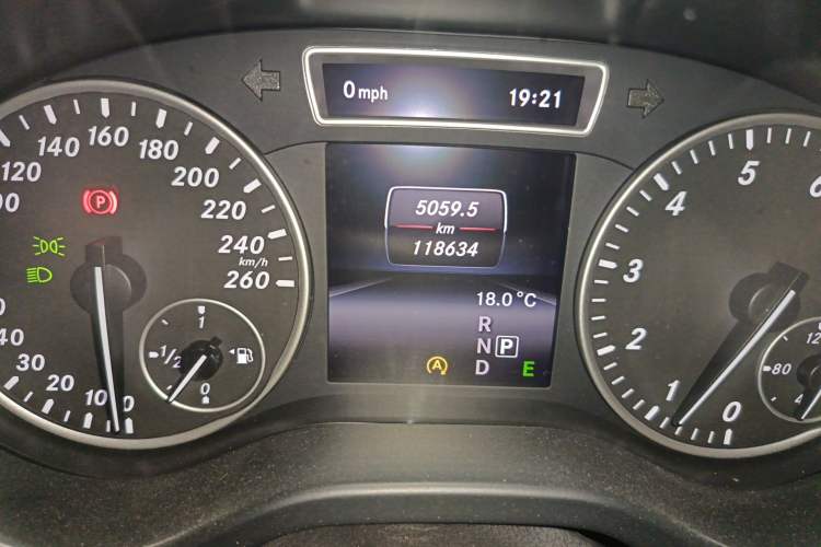 Used Mercedes-Benz A-Class 2015 A 180 Odometer Close Up