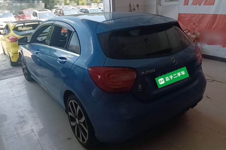 Used Mercedes-Benz A-Class 2015 A 200 Fashion Model Rear Left 45 Deg