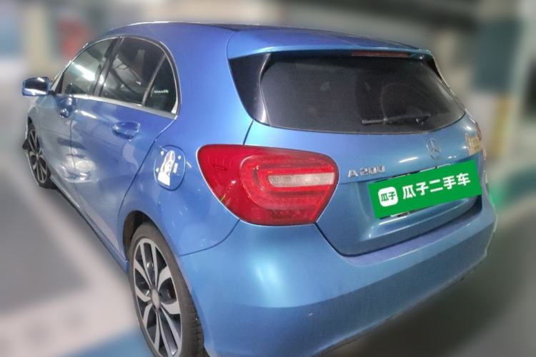 Used Mercedes-Benz A-Class 2015 A 200 Fashion Model Rear Left 45 Deg