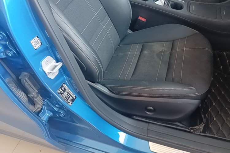 Used Mercedes-Benz A-Class 2015 A 200 Fashion Model Right Front Seat
