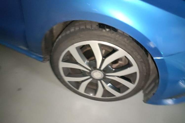 Used Mercedes-Benz A-Class 2015 A 200 Fashion Model Right Front Wheel Hub