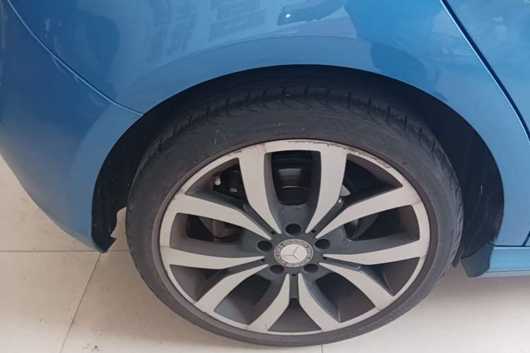 Used Mercedes-Benz A-Class 2015 A 200 Fashion Model Right Rear Wheel Hub