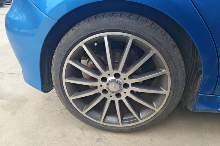 Used Mercedes-Benz A-Class 2015 A 200 Sport Edition Right Rear Wheel Hub