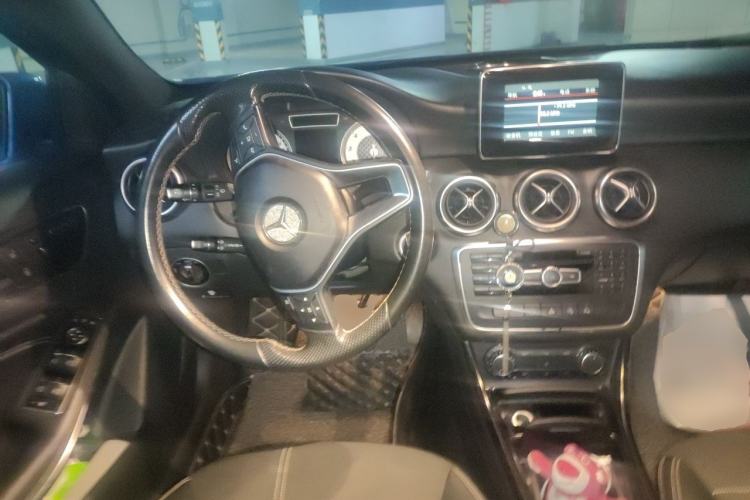 Used Mercedes-Benz A-Class 2015 A 200 Fashion Model Steering Wheel