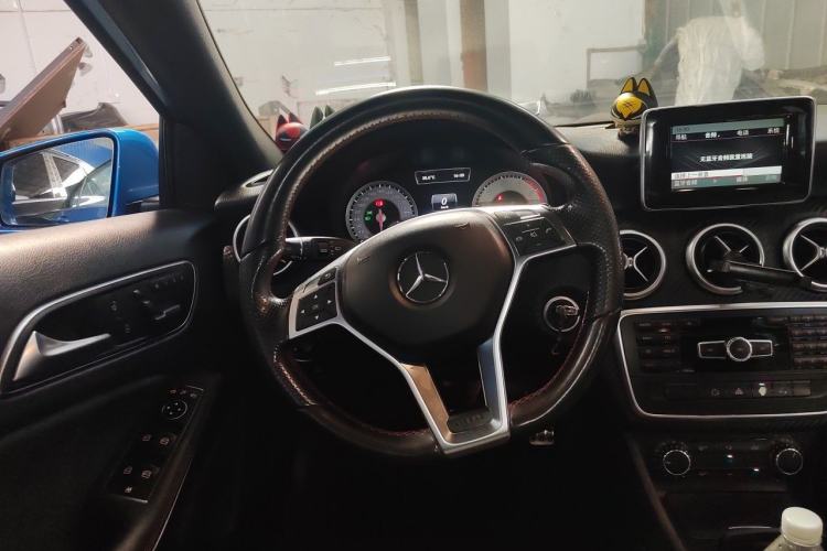 Used Mercedes-Benz A-Class 2015 A 200 Sport Edition Steering Wheel
