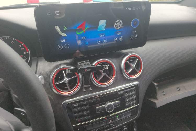 Used Mercedes-Benz A-Class 2015 A 180 Standard Model Audio And AC Panel