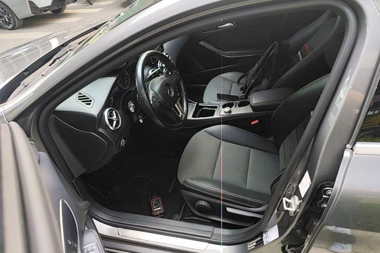 Used Mercedes-Benz A-Class 2015 A 180 Driver Seat