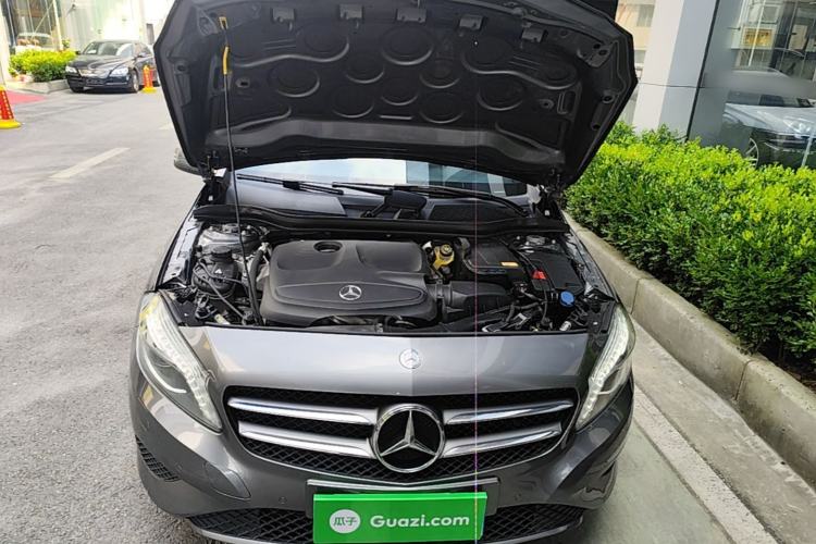 Used Mercedes-Benz A-Class 2015 A 180 Engine Bay