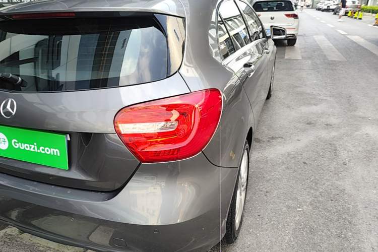 Used Mercedes-Benz A-Class 2015 A 180 Exterior 3