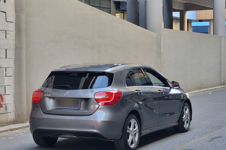 Used Mercedes-Benz A-Class 2015 A 180 Exterior 6