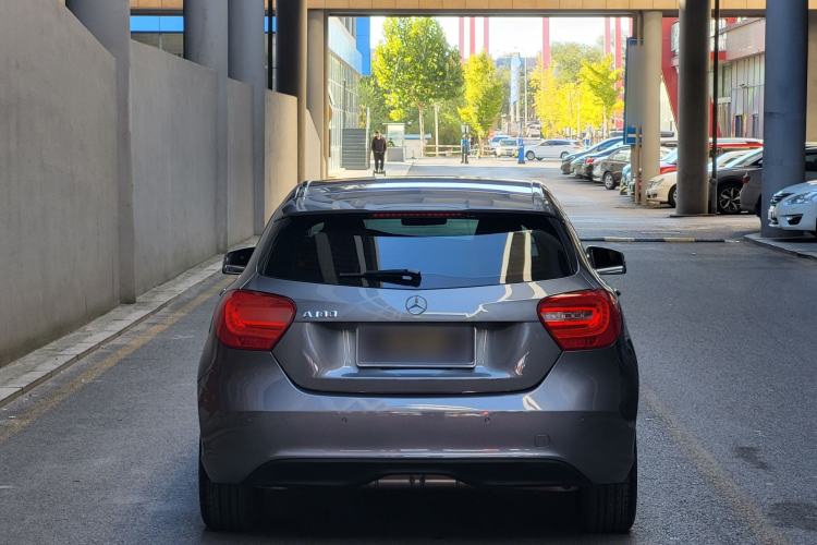 Used Mercedes-Benz A-Class 2015 A 180 Exterior 7