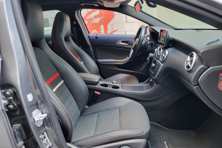 Used Mercedes-Benz A-Class 2015 A 180 Interior 1