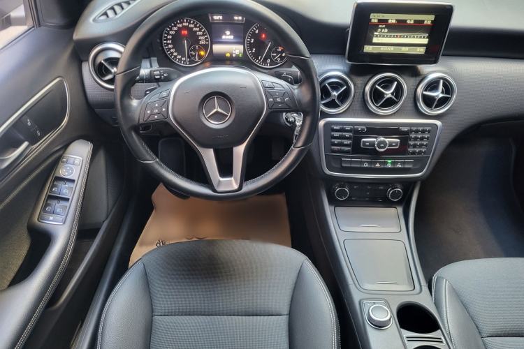 Used Mercedes-Benz A-Class 2015 A 180 Interior 3