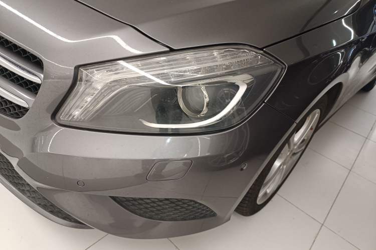 Used Mercedes-Benz A-Class 2015 A 180 Left Front Headlight