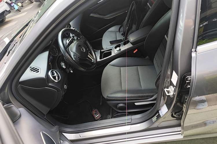 Used Mercedes-Benz A-Class 2015 A 180 Left Front Seat
