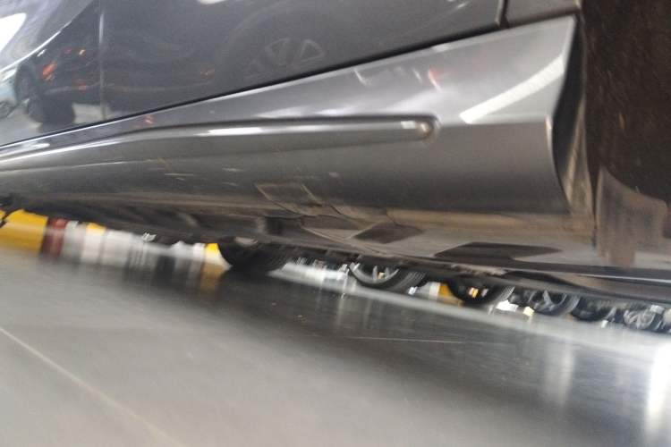 Used Mercedes-Benz A-Class 2015 A 200 Sport Edition Left Side Sill