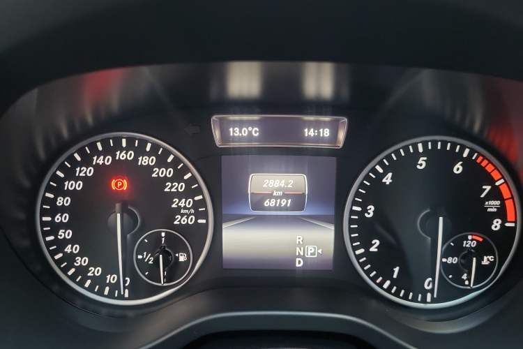 Used Mercedes-Benz A-Class 2015 A 180 Odometer Close Up