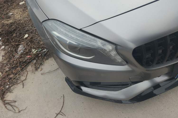 Used Mercedes-Benz A-Class 2015 A 180 Standard Model Right Front Headlight
