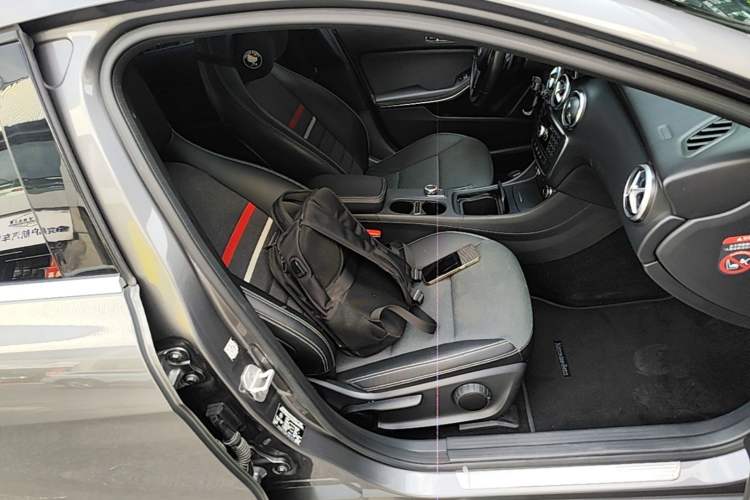 Used Mercedes-Benz A-Class 2015 A 180 Right Front Seat