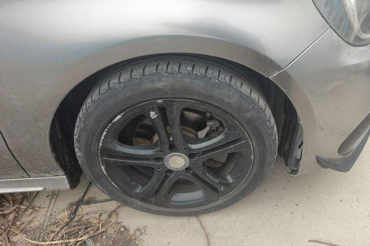 Used Mercedes-Benz A-Class 2015 A 180 Standard Model Right Front Wheel Hub