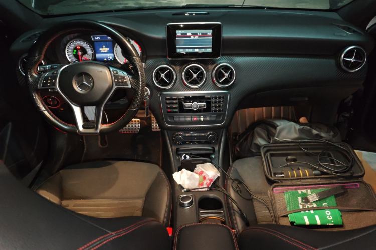 Used Mercedes-Benz A-Class 2015 A 200 Sport Edition Center Console