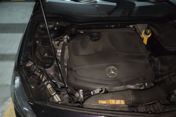 Used Mercedes-Benz A-Class 2015 A 200 Sport Edition Engine Bay Right