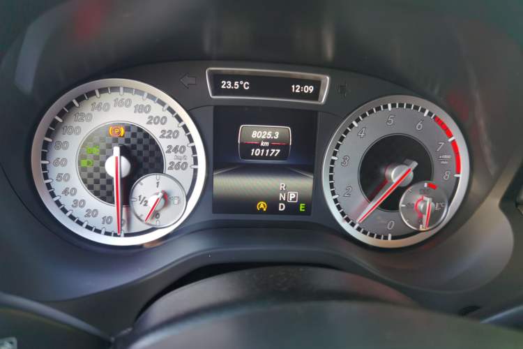 Used Mercedes-Benz A-Class 2015 A 200 Sport Edition Odometer Close Up