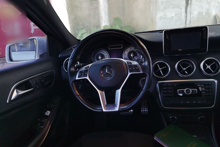 Used Mercedes-Benz A-Class 2015 A 200 Sport Edition Steering Wheel