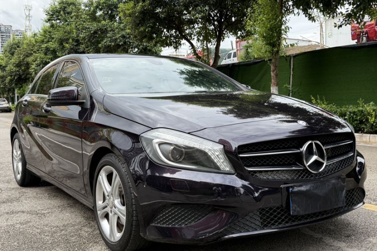 Used Mercedes-Benz A-Class 2015 A 180 Exterior 2